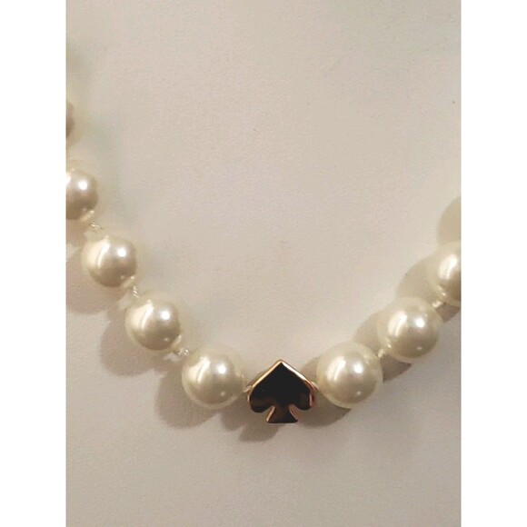 Kate Spade Faux Pearl Necklace Gold Tone Findings 18" + Extender With Bag - Picture 2 of 6